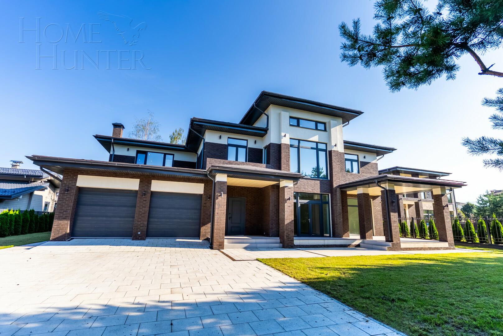 2-этажный коттедж 540 м² с отделкой