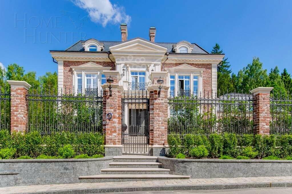 2-этажный коттедж 2 327 м² без отделки