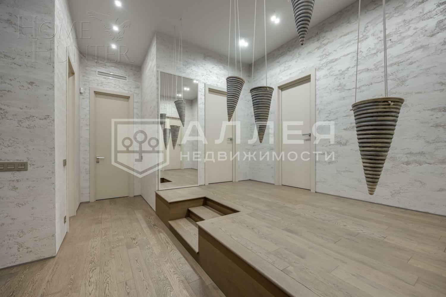 2-этажный коттедж 330 м² с отделкой