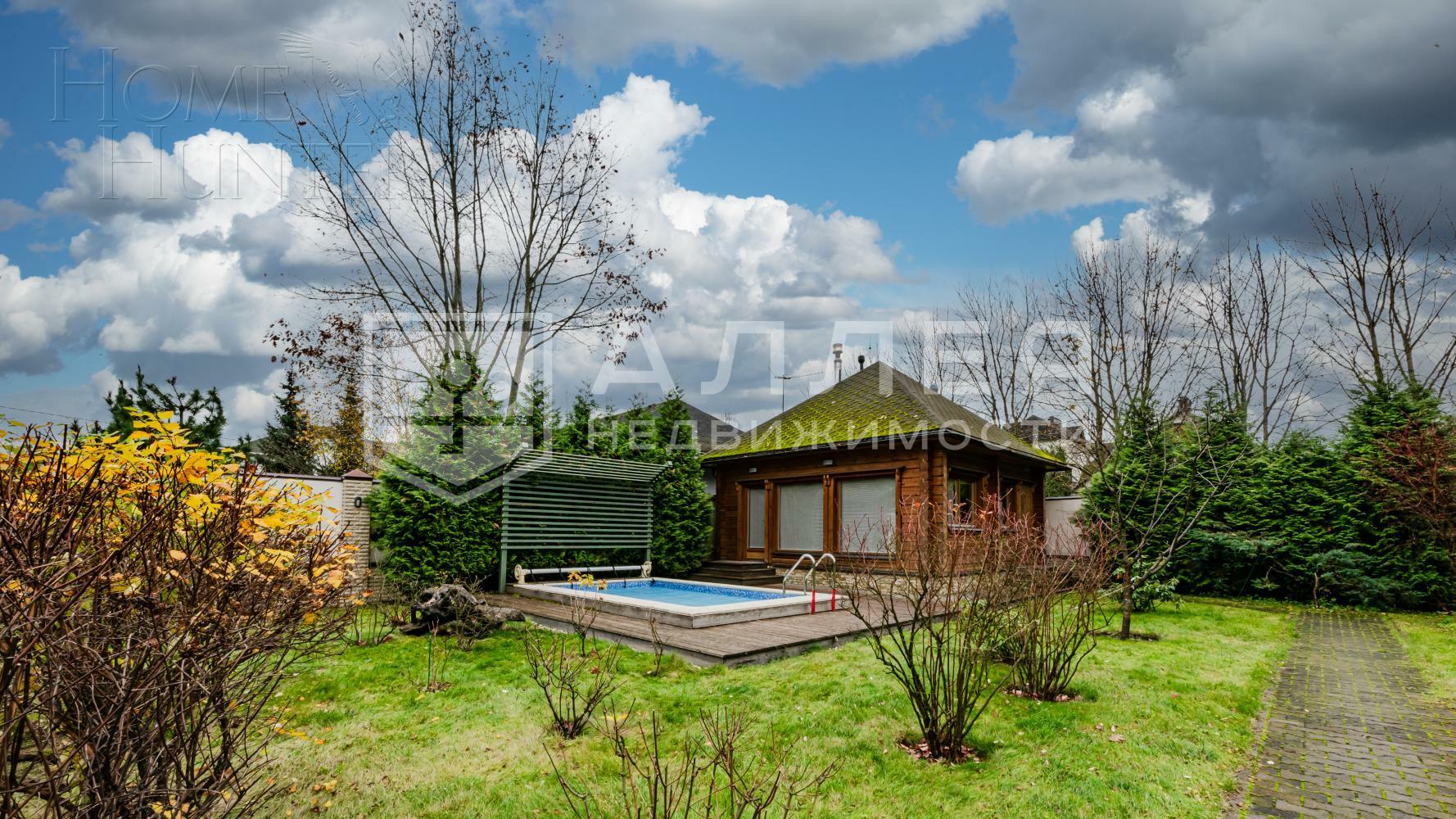 3-этажный коттедж 287 м² с отделкой