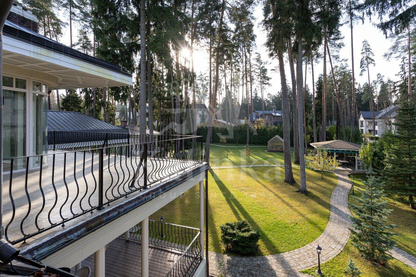 2-этажный коттедж 1 214 м² с отделкой