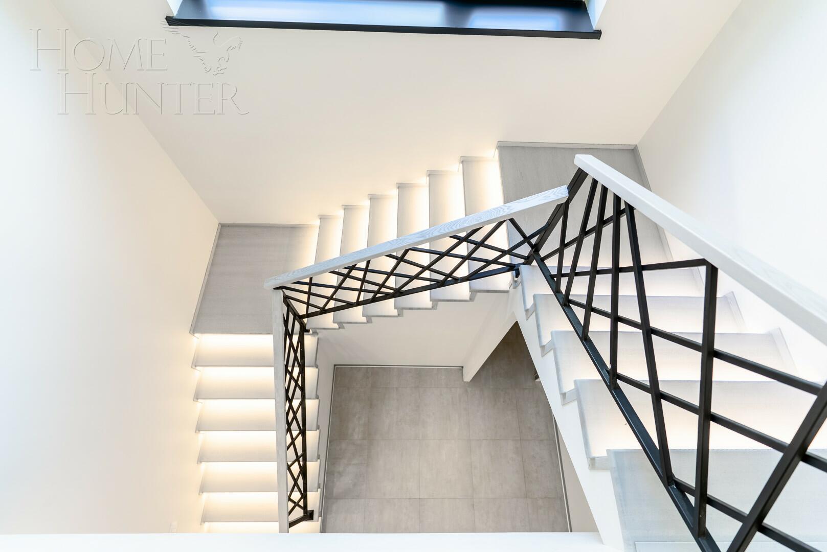 2-этажный коттедж 484.1 м² с отделкой