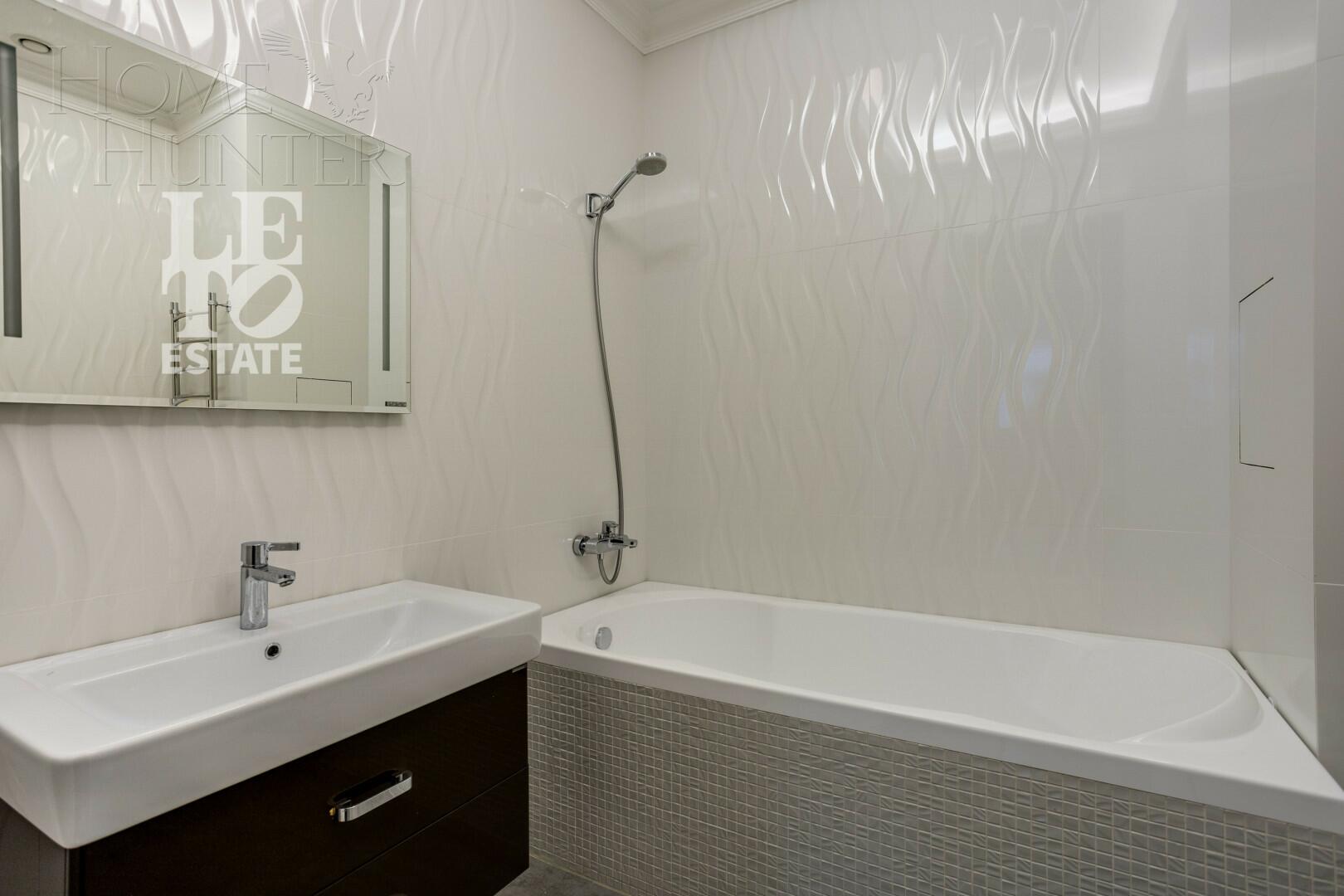 2-этажный таунхаус 440 м² с отделкой