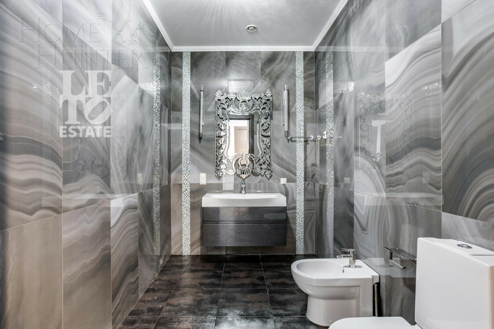 2-этажный таунхаус 440 м² с отделкой