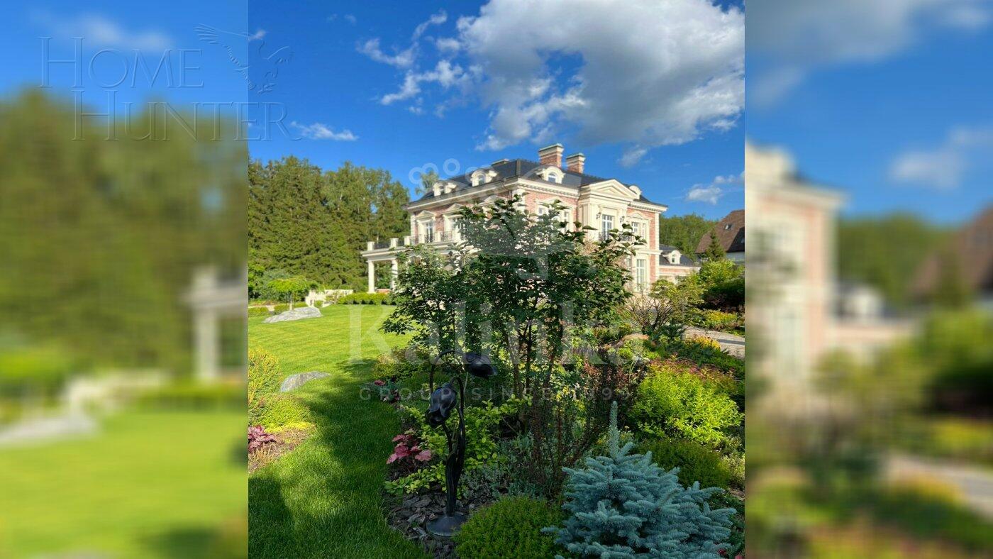 2-этажный коттедж 2 327 м² без отделки