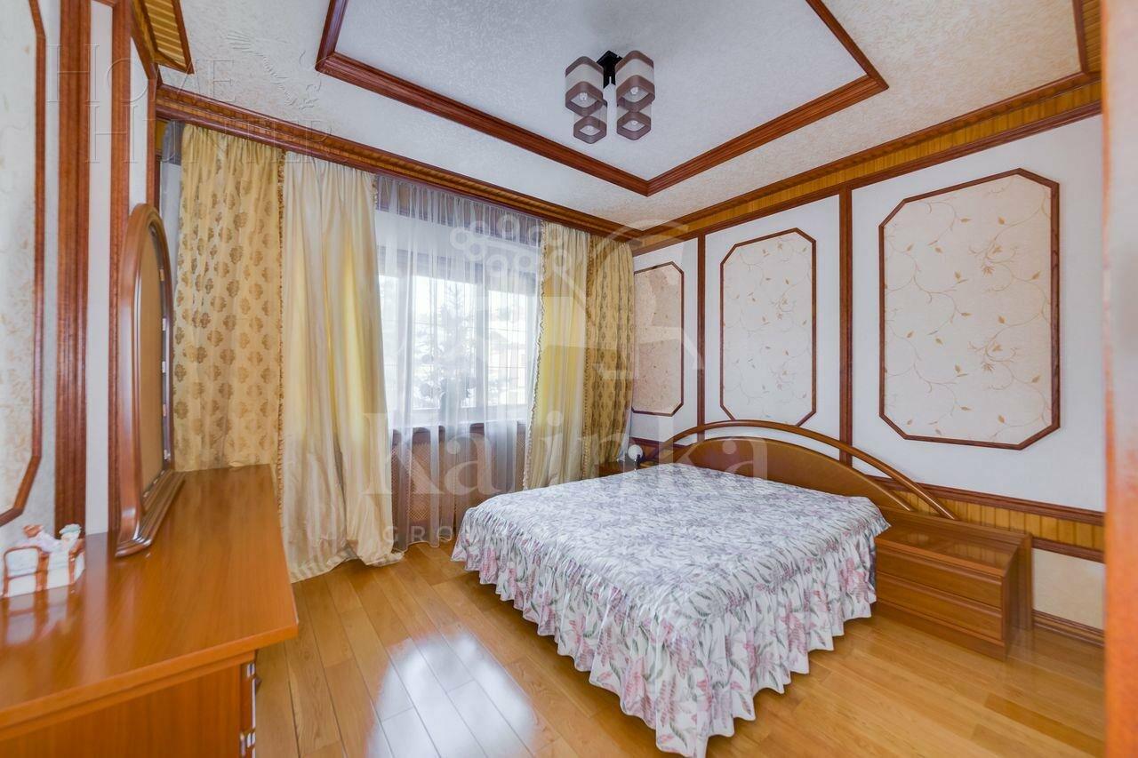 2-этажный коттедж 570 м² с отделкой