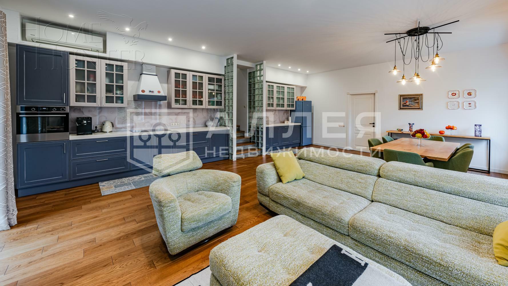 3-этажный коттедж 287 м² с отделкой