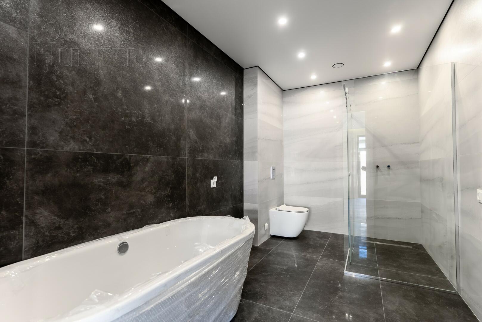 2-этажный коттедж 484.1 м² с отделкой