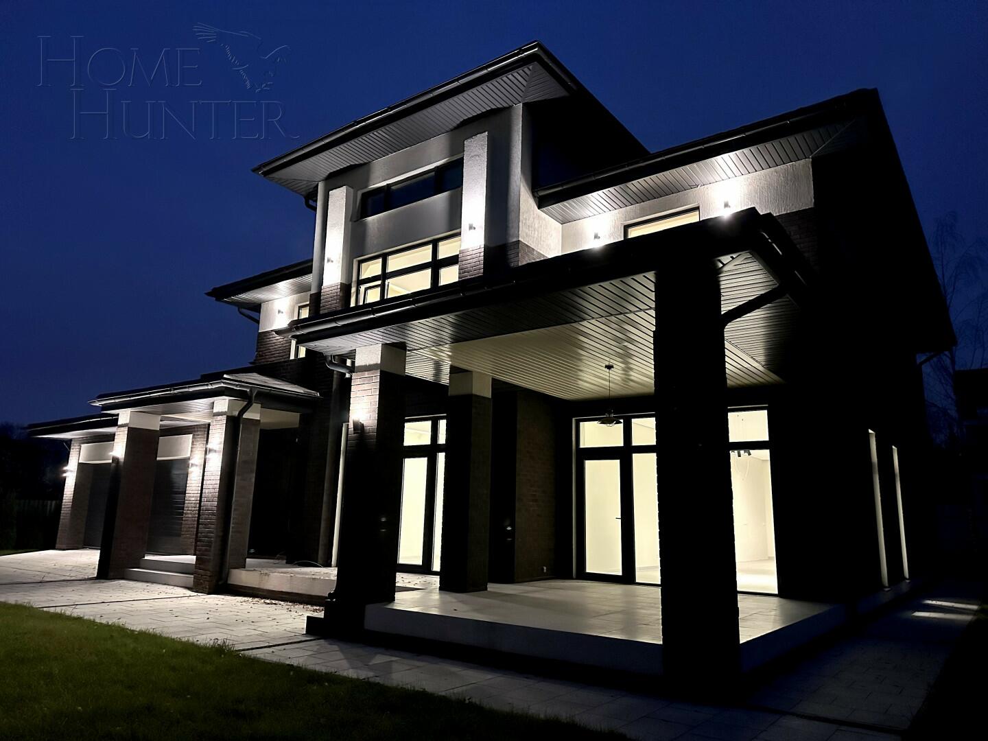 2-этажный коттедж 540 м² с отделкой