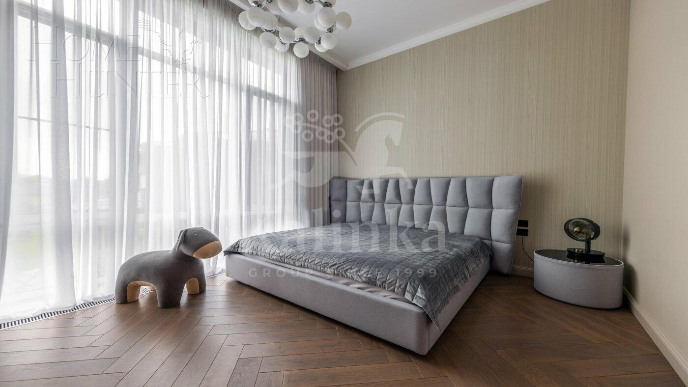 2-этажный коттедж 300 м² с отделкой