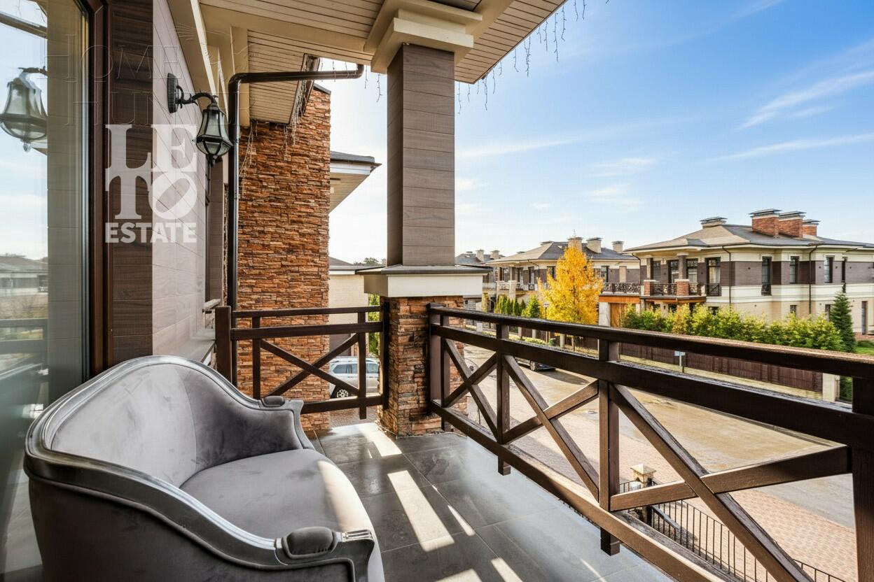 2-этажный таунхаус 440 м² с отделкой