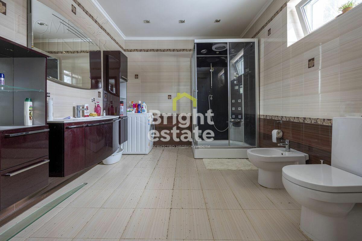 2-этажный коттедж 220 м² с отделкой