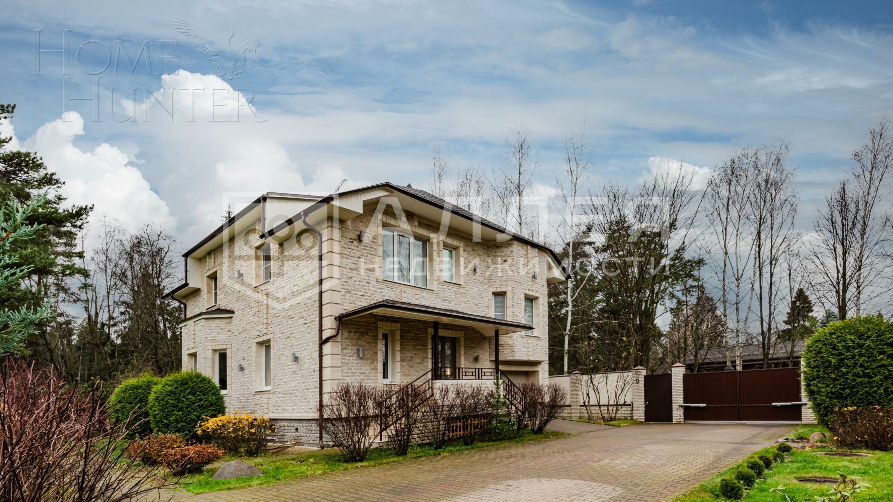 3-этажный коттедж 287 м² с отделкой