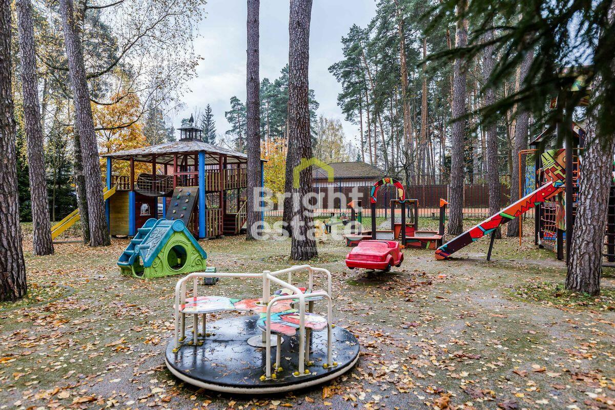 1-этажный коттедж 600 м² с отделкой