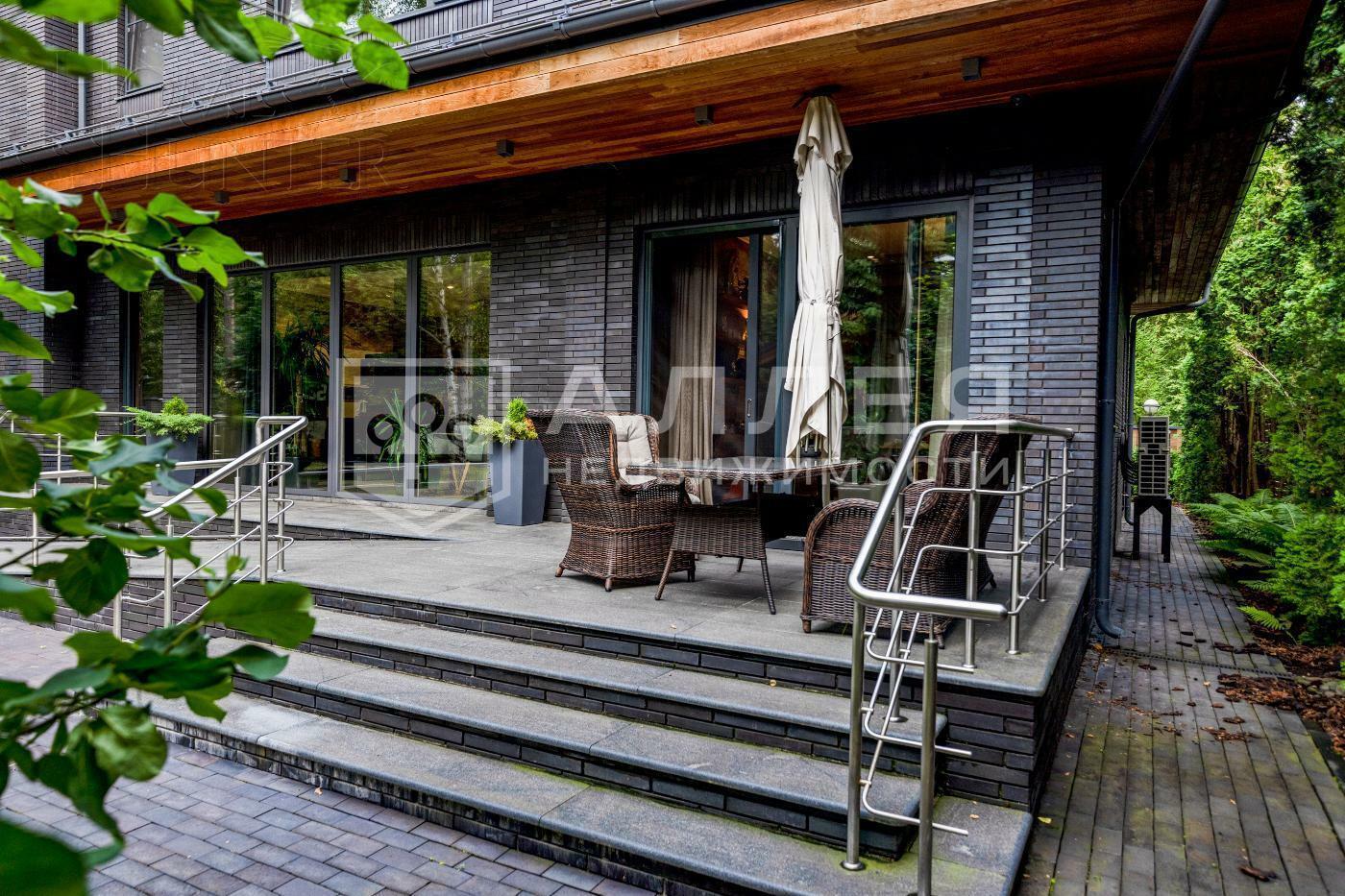 2-этажный коттедж 440 м² с отделкой