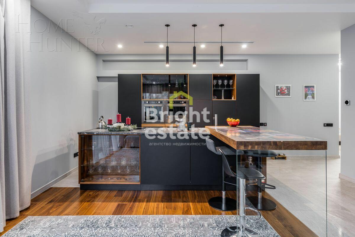 3-КОМН. КВАРТИРА С ОТДЕЛКОЙ 120.5 М² НА 1 ЭТАЖЕ