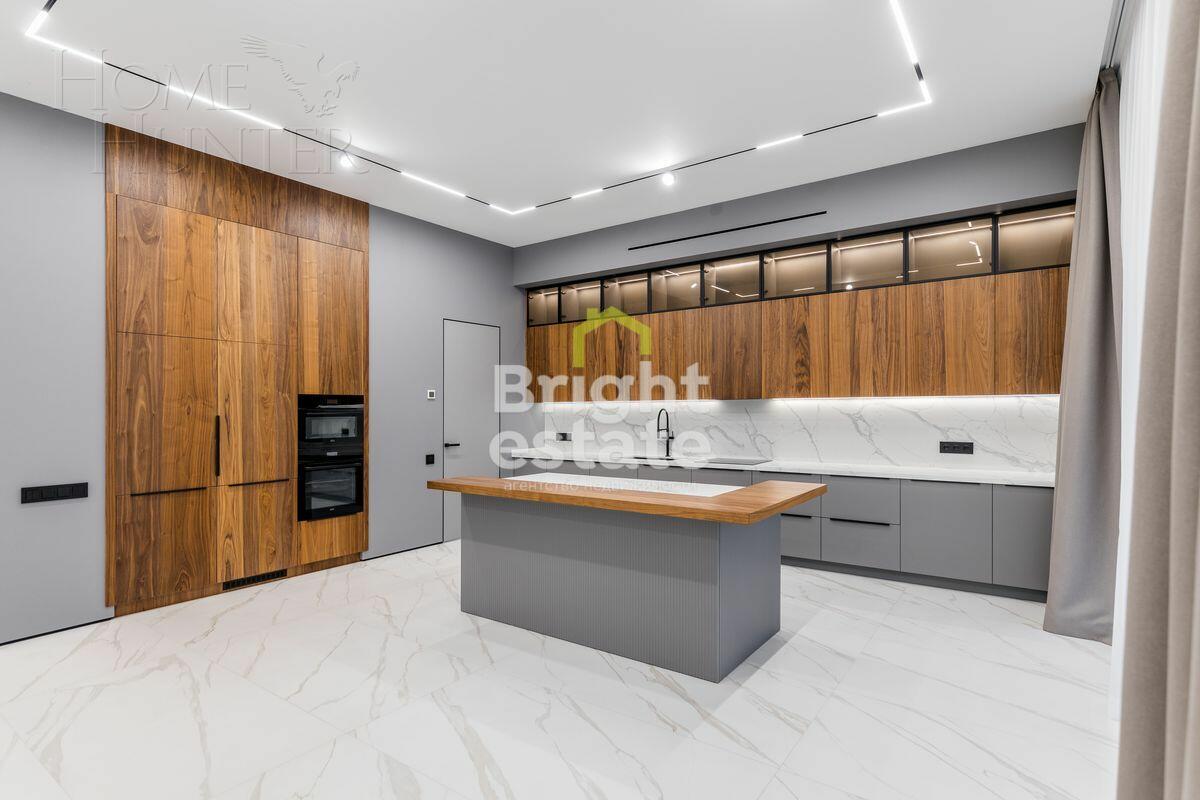 2-этажный коттедж 604 м² с отделкой