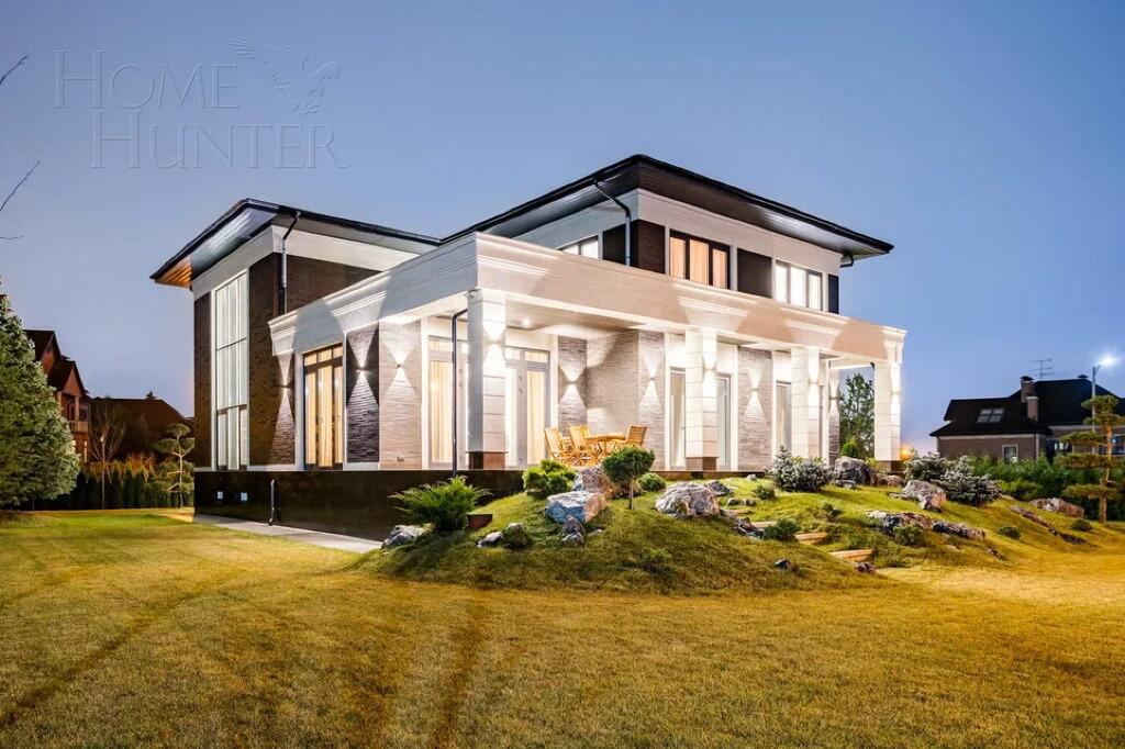 2-этажный коттедж 627.9 м² с отделкой