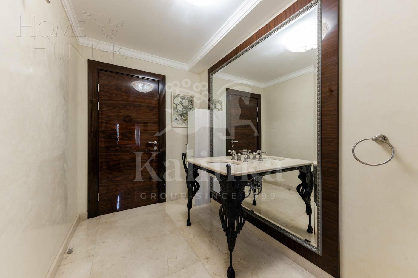 2-этажный таунхаус 450 м² с отделкой