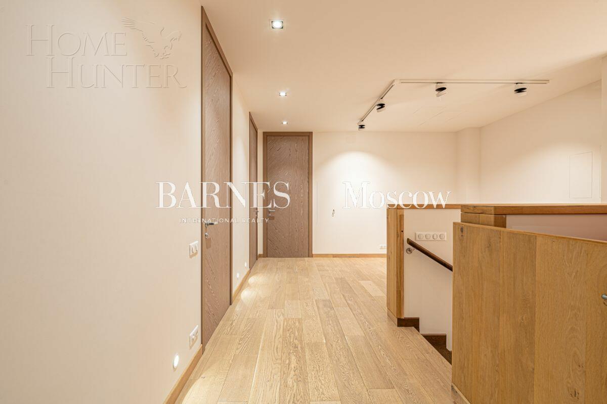 2-УРОВНЕВЫЙ ТАУНХАУС С ОТДЕЛКОЙ 236 М² НА 1 ЭТАЖЕ