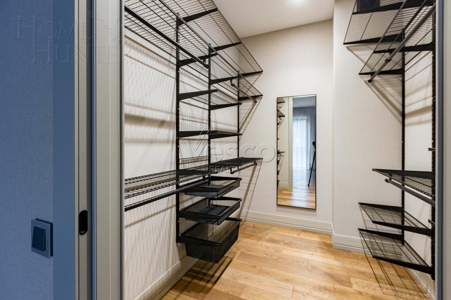 2-этажный коттедж 335 м² с отделкой