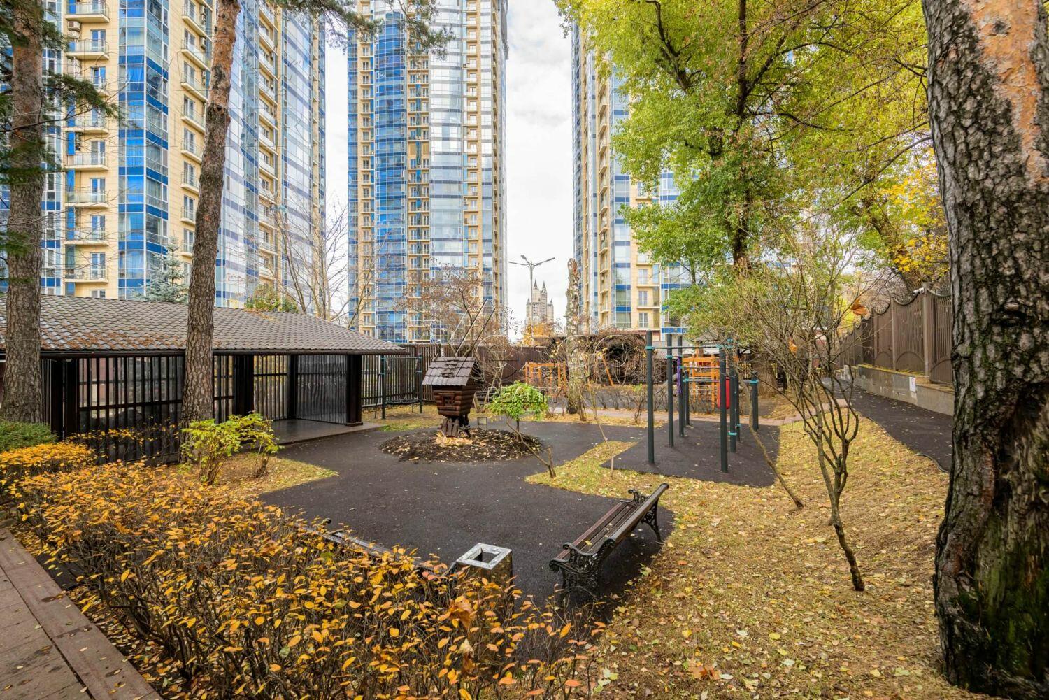 5-КОМН. КВАРТИРА С ОТДЕЛКОЙ 212 М² НА 27 ЭТАЖЕ