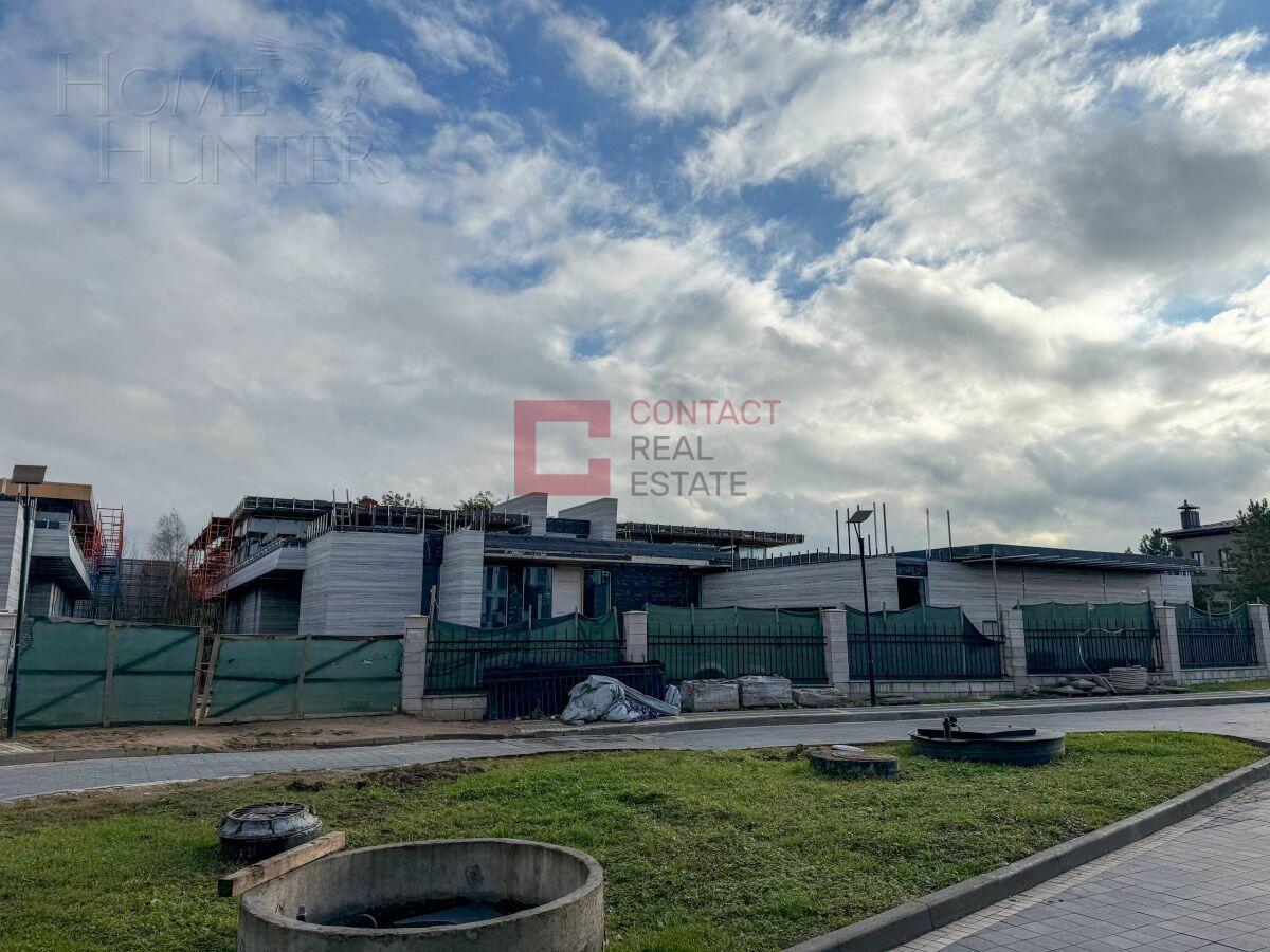 2-этажный коттедж 1 800 м² без отделки