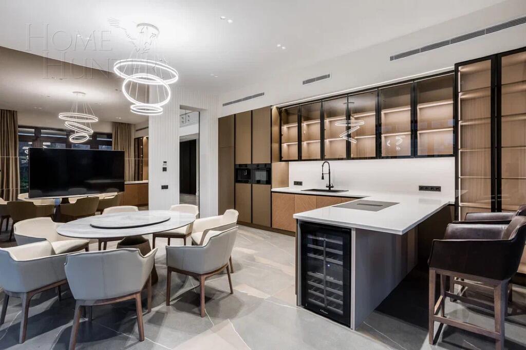 2-этажный коттедж 627.9 м² с отделкой