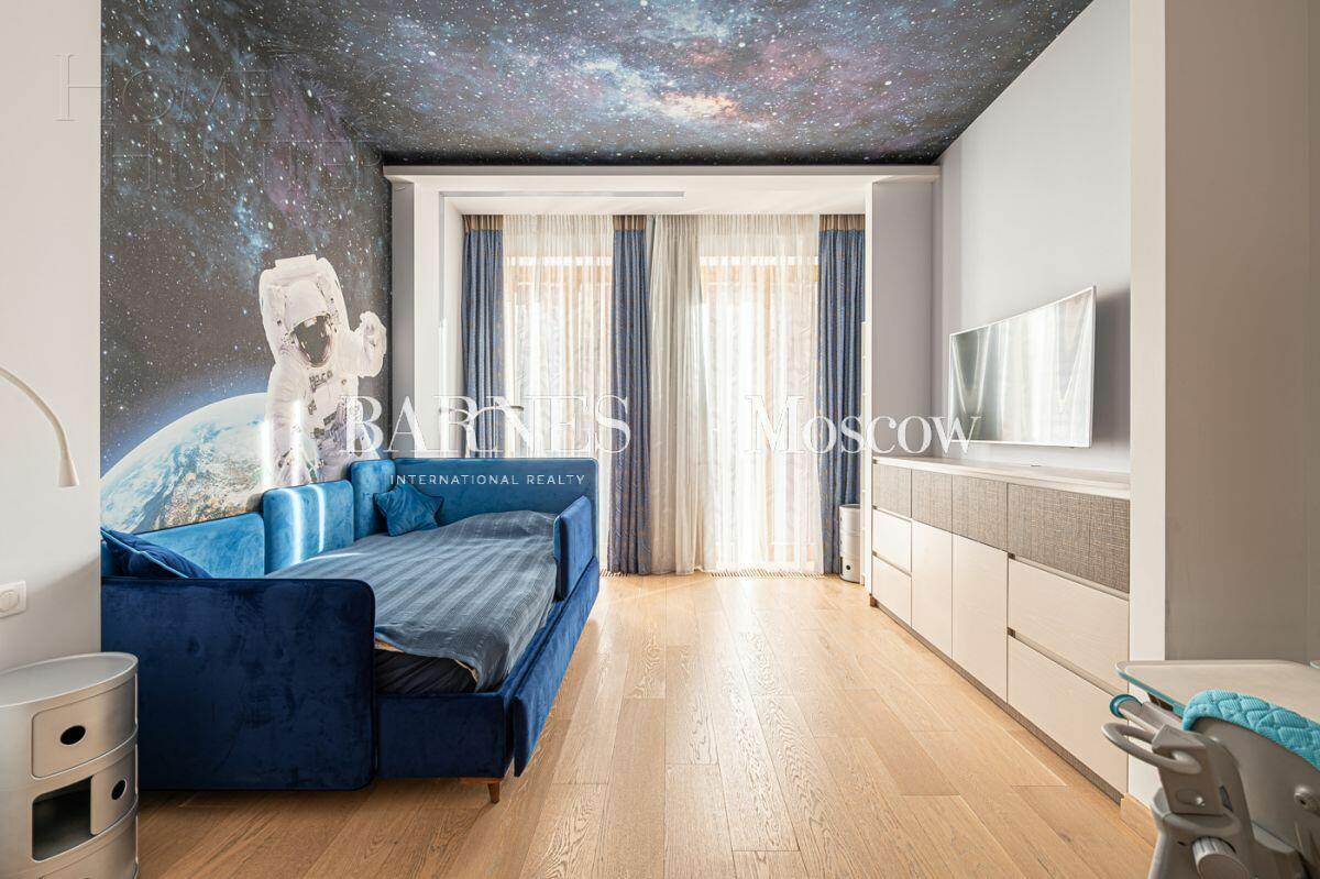 2-УРОВНЕВЫЙ ТАУНХАУС С ОТДЕЛКОЙ 236 М² НА 1 ЭТАЖЕ