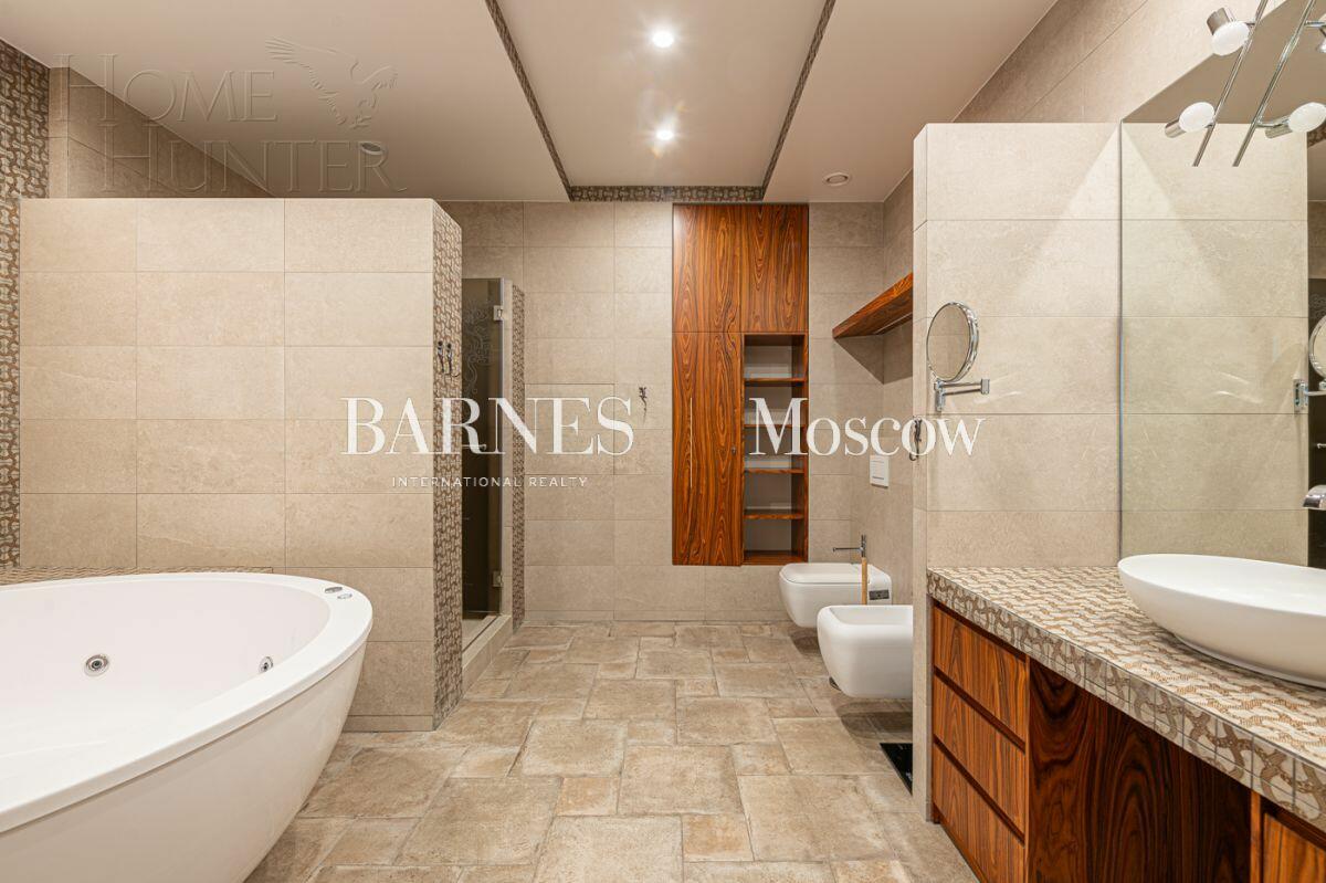 2-УРОВНЕВЫЙ ТАУНХАУС С ОТДЕЛКОЙ 236 М² НА 1 ЭТАЖЕ