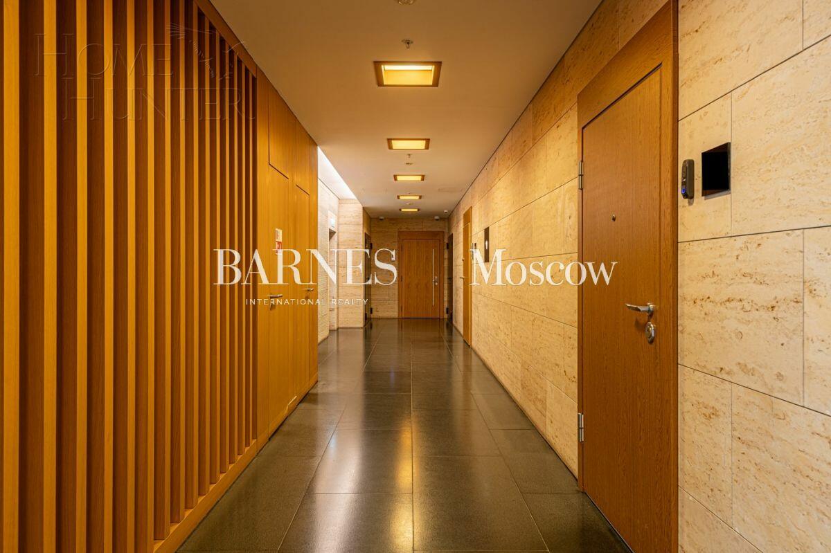 2-УРОВНЕВЫЙ ТАУНХАУС С ОТДЕЛКОЙ 236 М² НА 1 ЭТАЖЕ