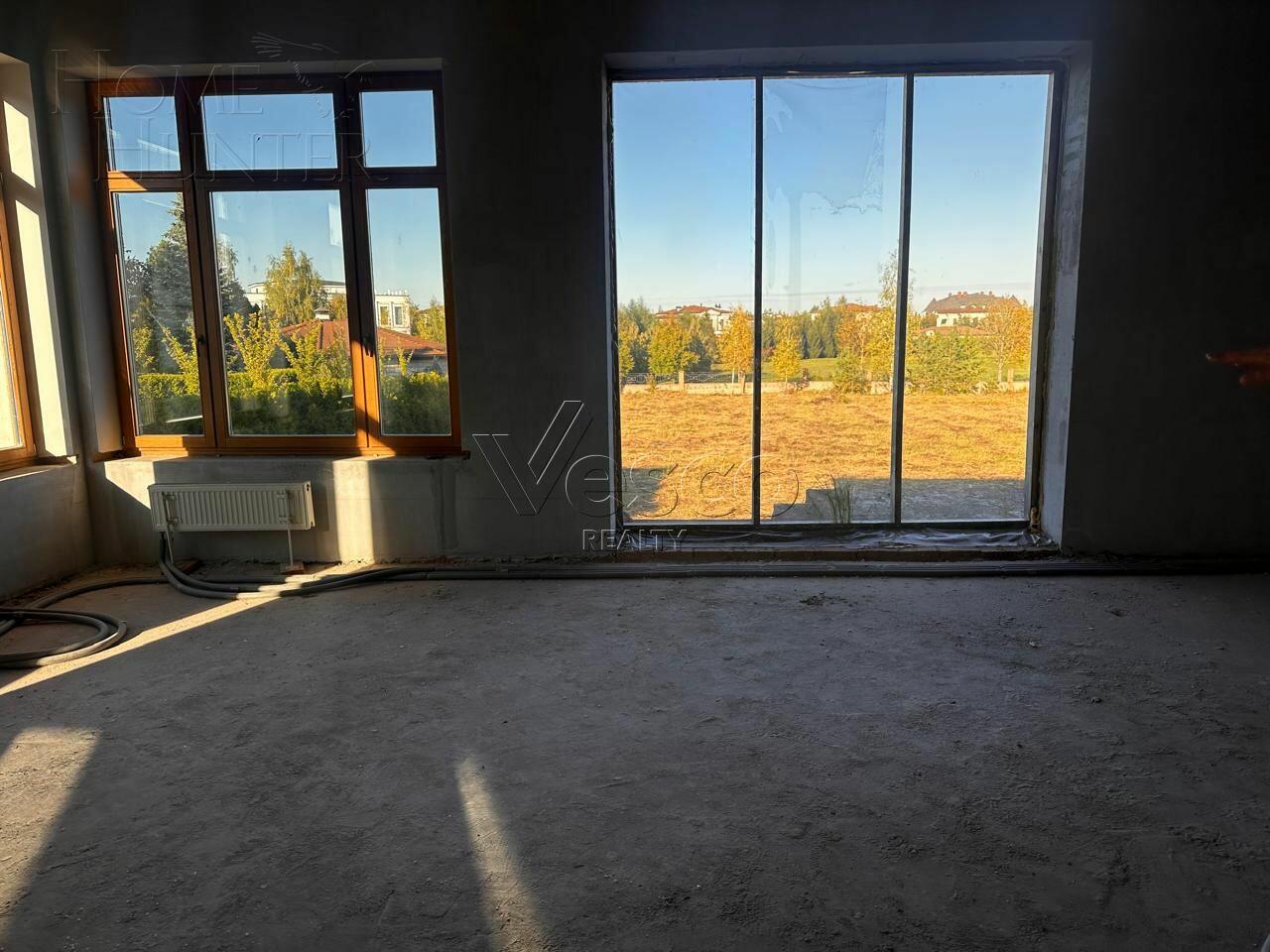 2-этажный коттедж 1 320 м² без отделки