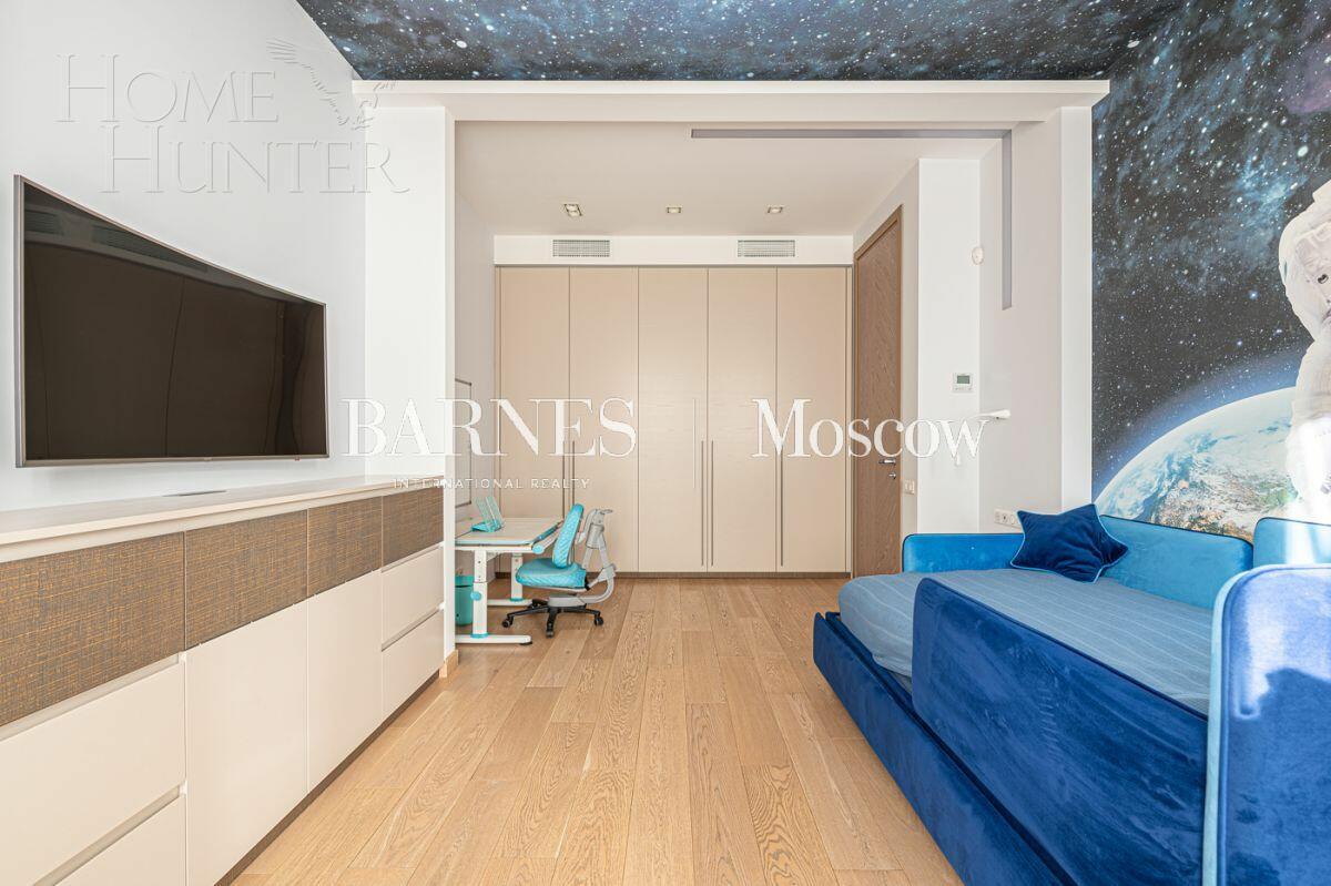 2-УРОВНЕВЫЙ ТАУНХАУС С ОТДЕЛКОЙ 236 М² НА 1 ЭТАЖЕ