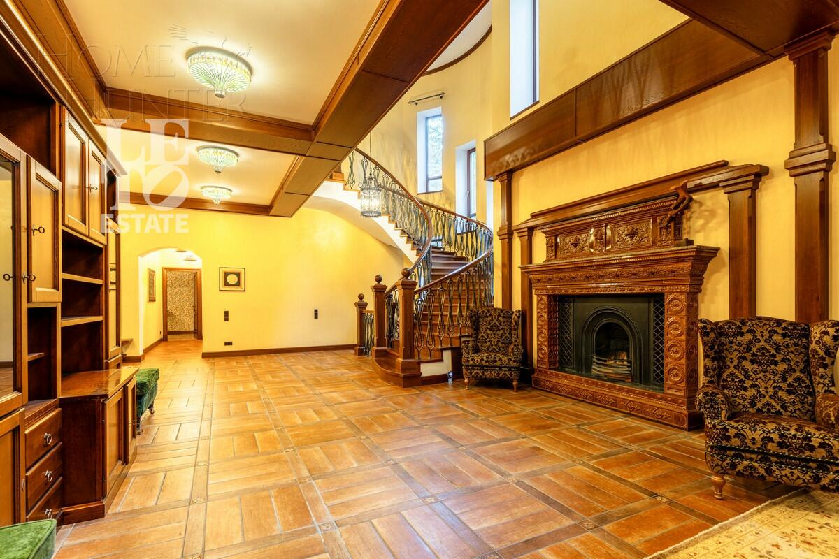 3-этажный коттедж 980 м² с отделкой