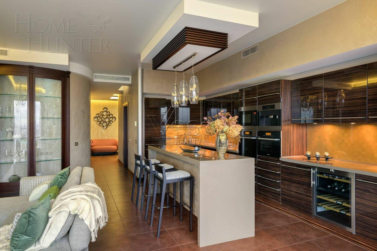 5-КОМН. КВАРТИРА С ОТДЕЛКОЙ 212 М² НА 27 ЭТАЖЕ