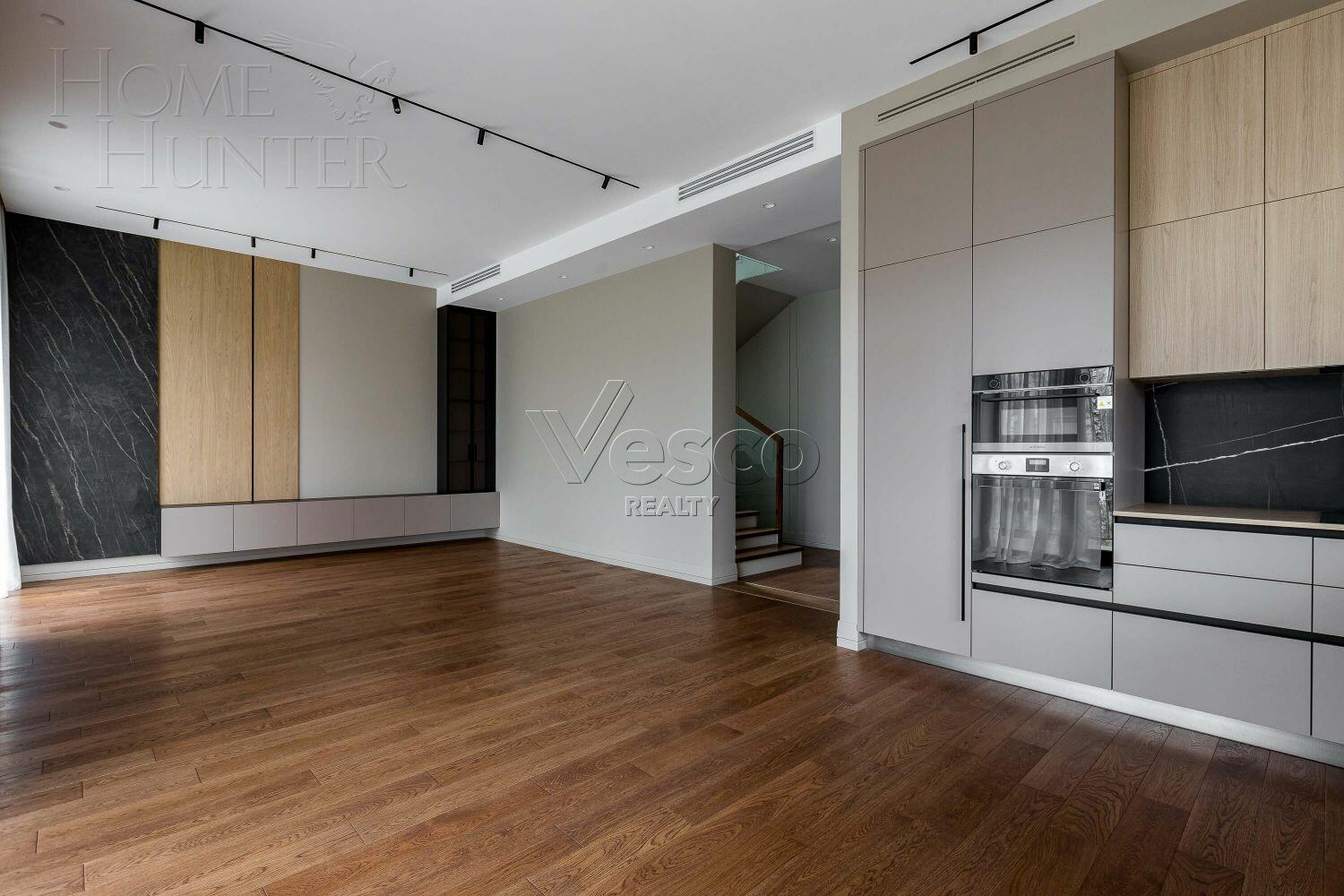 2-этажный коттедж 335 м² с отделкой