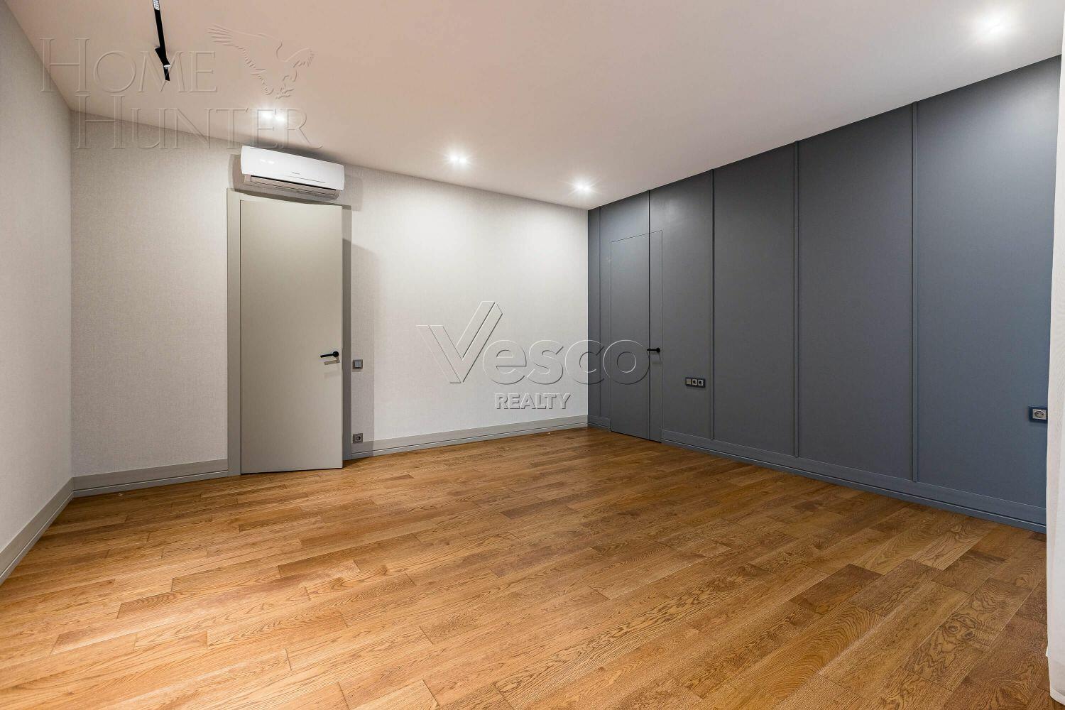 2-этажный коттедж 335 м² с отделкой