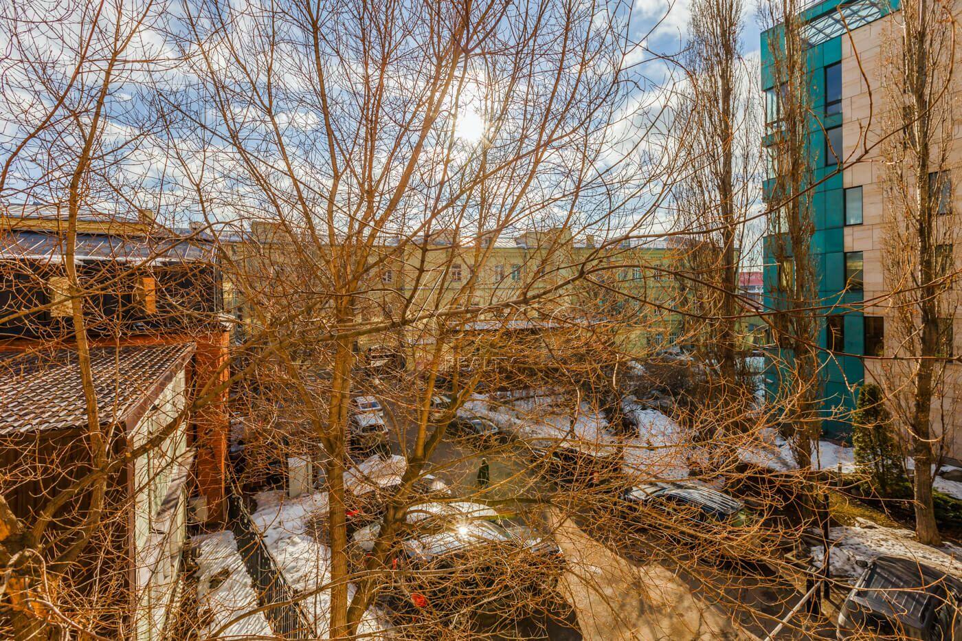 5-КОМН. КВАРТИРА С ОТДЕЛКОЙ 214.2 М² НА 2 ЭТАЖЕ