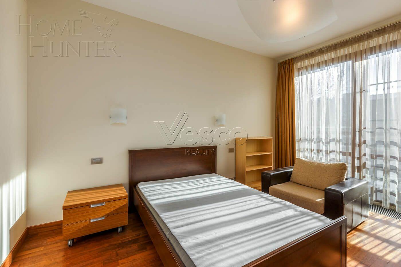 5-КОМН. КВАРТИРА С ОТДЕЛКОЙ 214.2 М² НА 2 ЭТАЖЕ