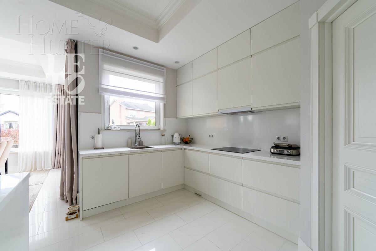 2-этажный коттедж 370 м² с отделкой