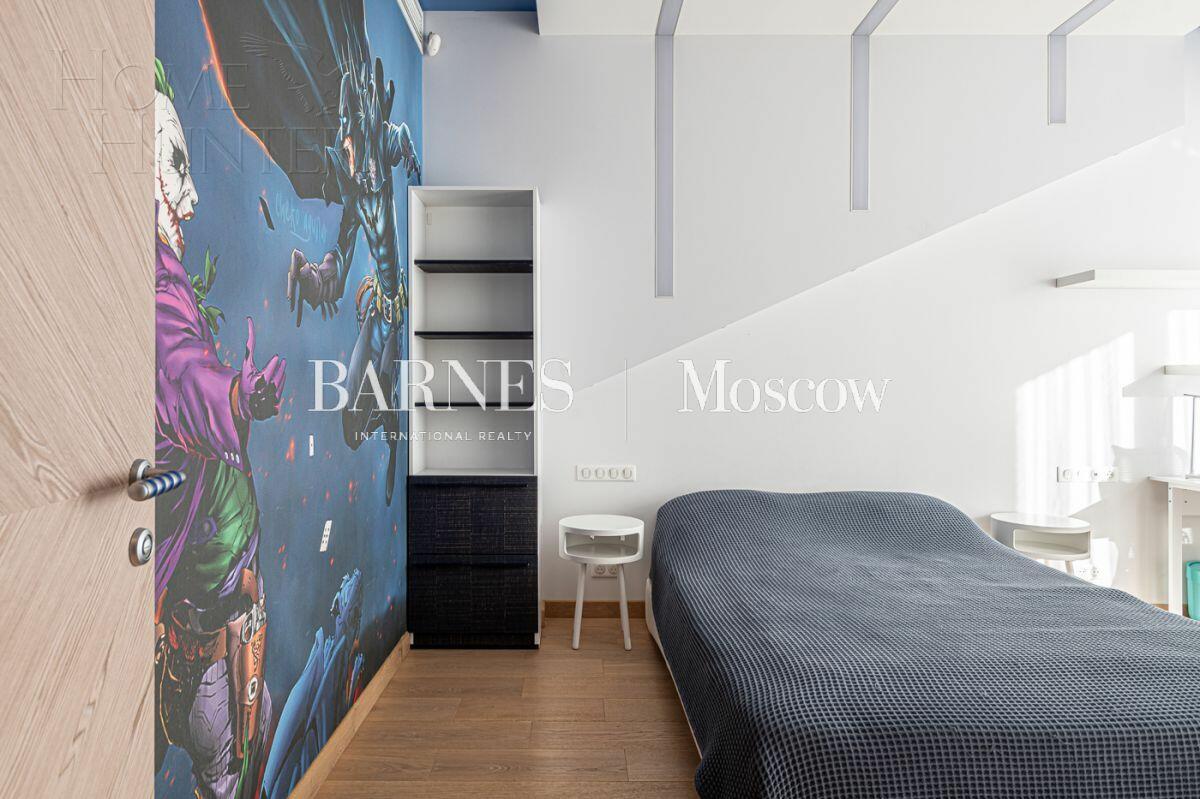 2-УРОВНЕВЫЙ ТАУНХАУС С ОТДЕЛКОЙ 236 М² НА 1 ЭТАЖЕ