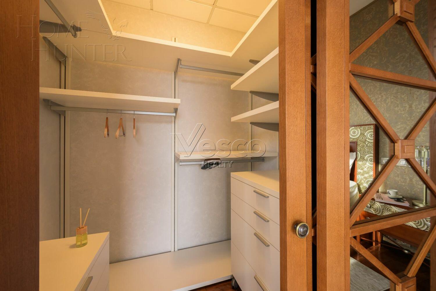 5-КОМН. КВАРТИРА С ОТДЕЛКОЙ 212 М² НА 27 ЭТАЖЕ