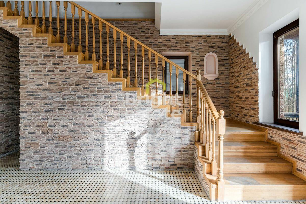 3-этажный коттедж 380 м² с отделкой