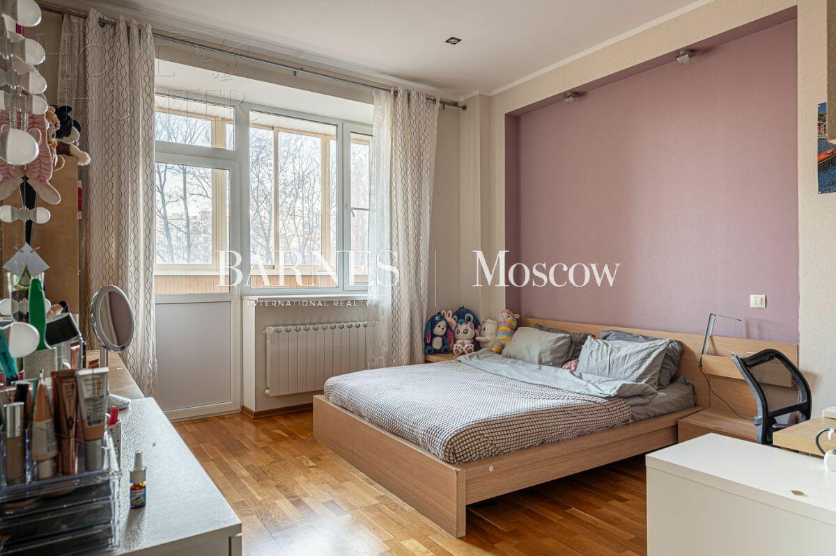 2-КОМН. КВАРТИРА С ОТДЕЛКОЙ 91 М² НА 4 ЭТАЖЕ