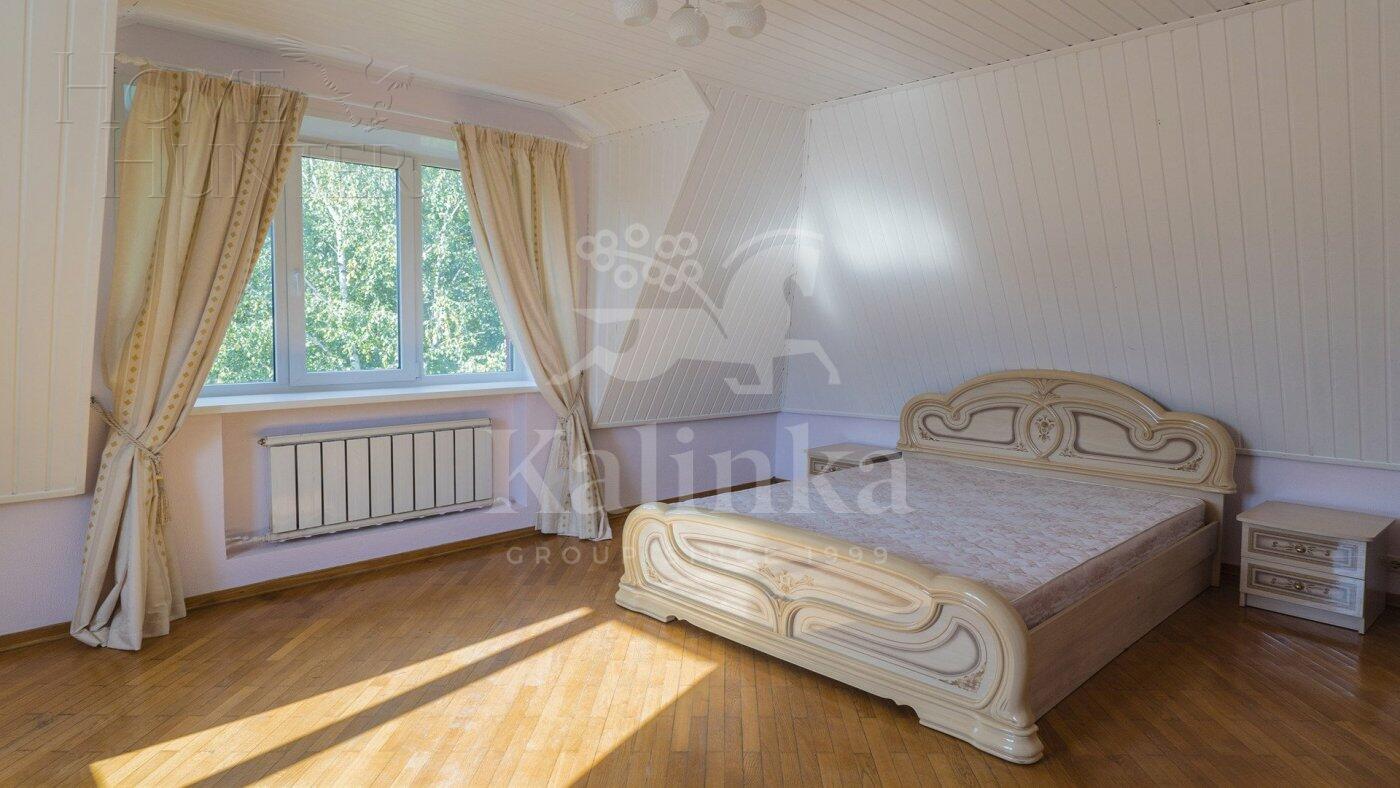 2-этажный коттедж 400 м² с отделкой