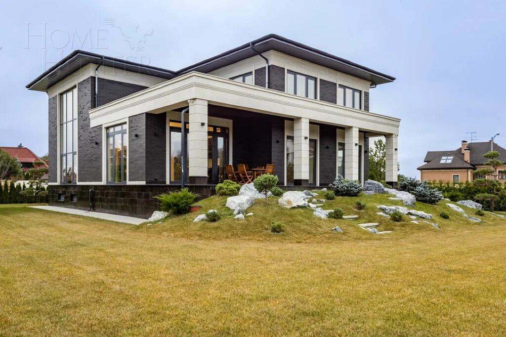 2-этажный коттедж 627.9 м² с отделкой