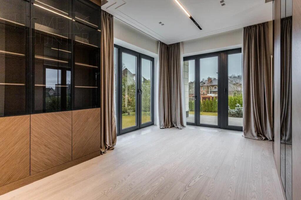 2-этажный коттедж 627.9 м² с отделкой