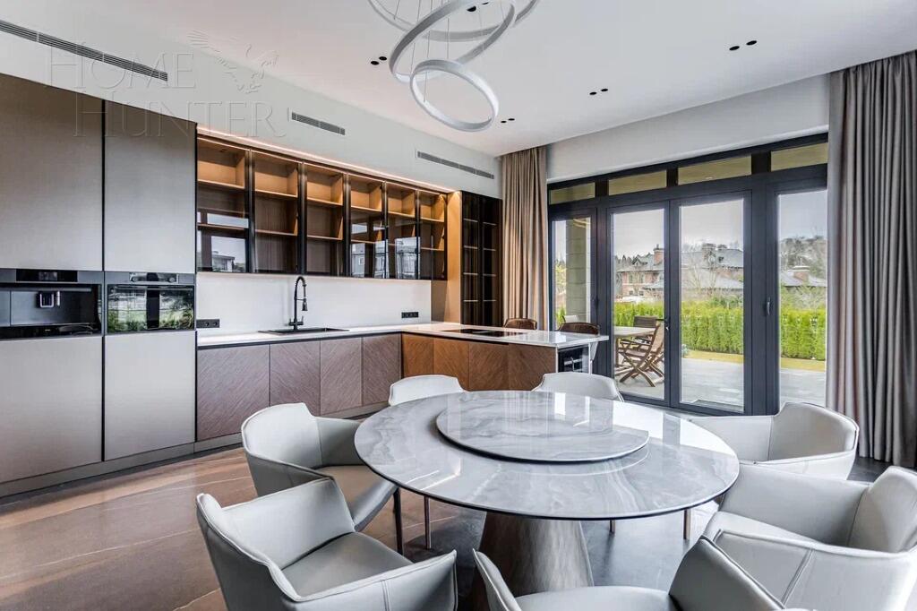 2-этажный коттедж 627.9 м² с отделкой