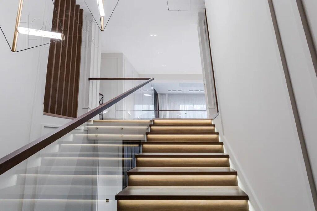 2-этажный коттедж 627.9 м² с отделкой