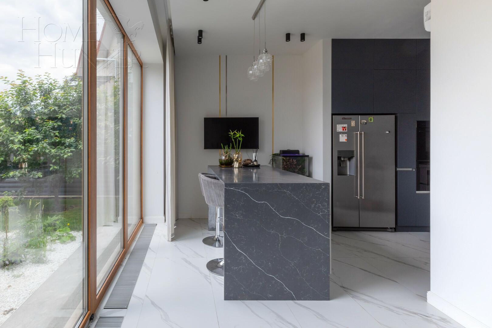 2-этажный коттедж 470 м² с отделкой